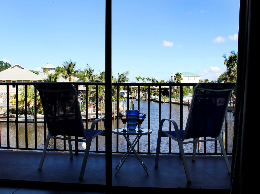 The Bay Inn at the Lani Kai