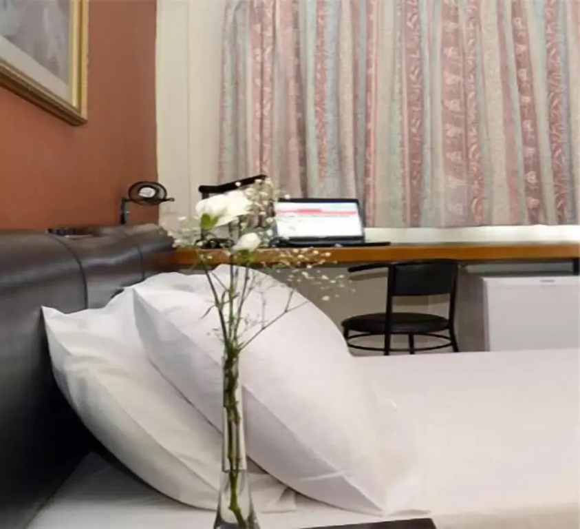 Castel Plaza Hotel