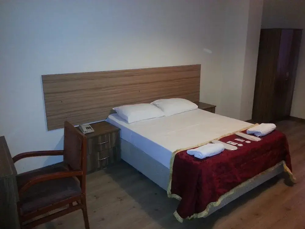 Kona Otel