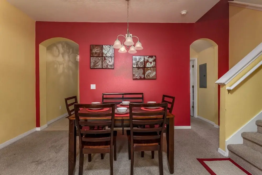Regal Palms-RU840