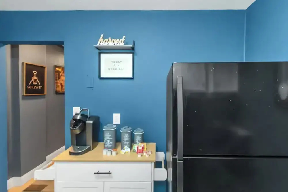 Lux 2BR Condo w/ King Beds DTWN