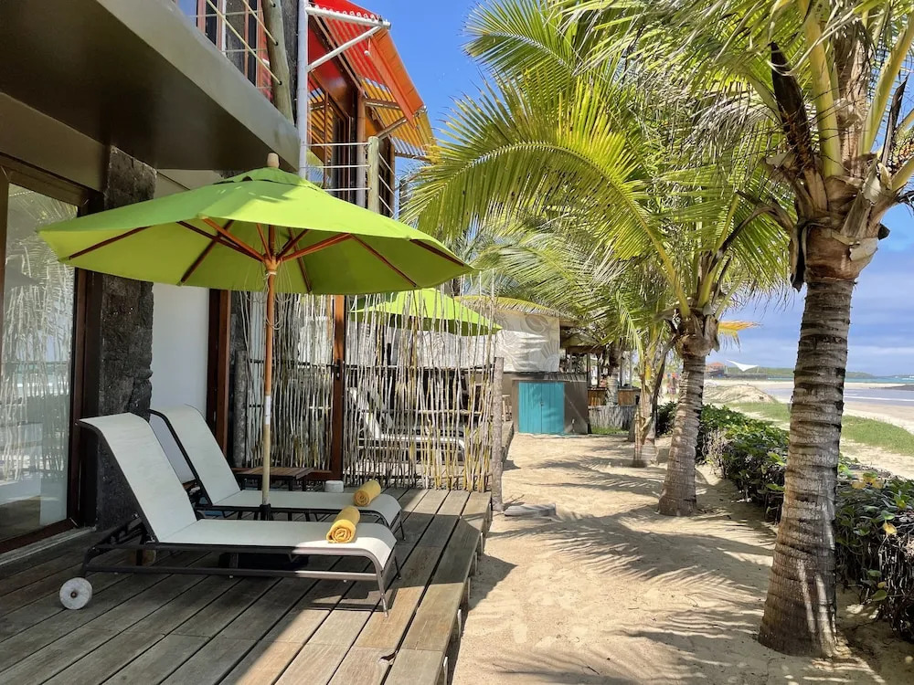 Mi Playa Galapagos Beachfront Apartments