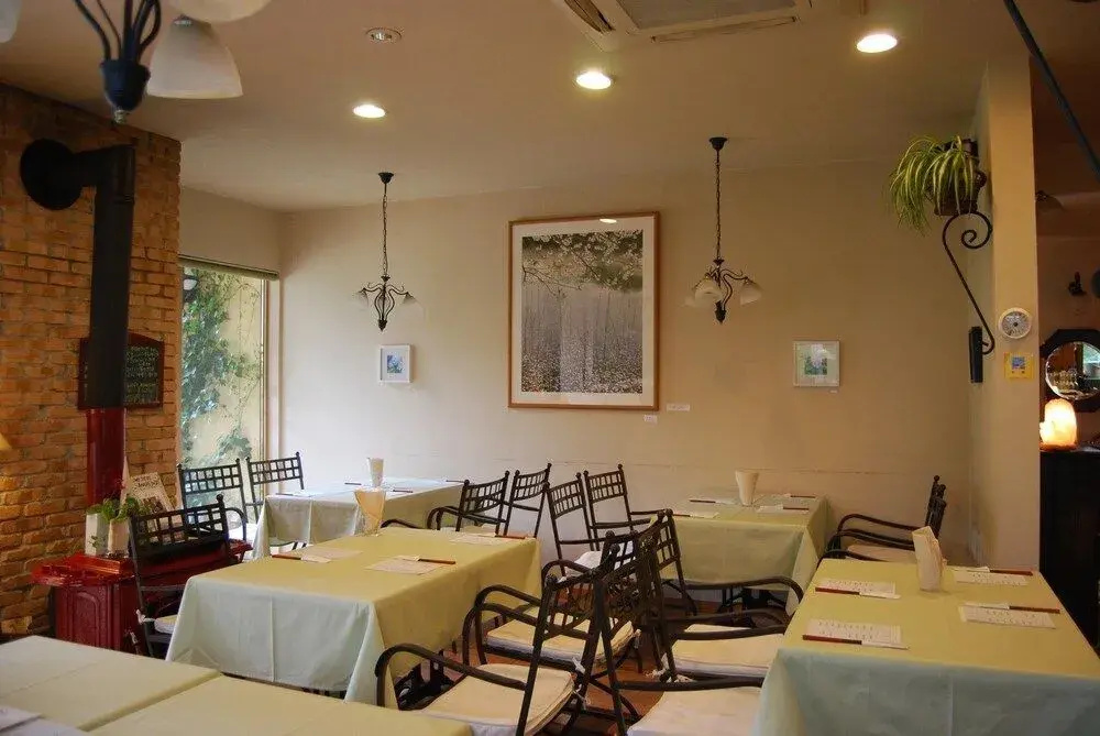Cafe Restaurant B&B Burari