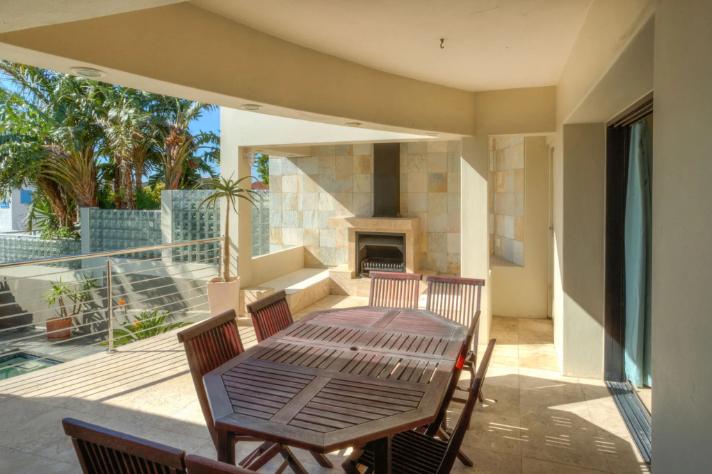 Bakoven Blue Villa with Ocean Views, Pool and No Load Shedding