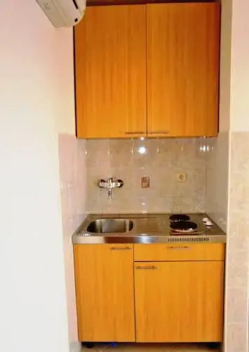 Sun House Apartments