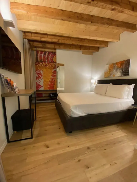 Malvezzi24 Boutique Rooms