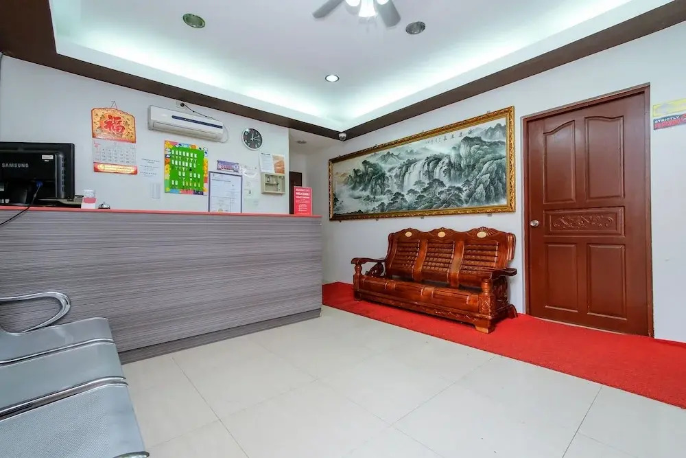 ZEN Hostel Quirino Ave. Malate