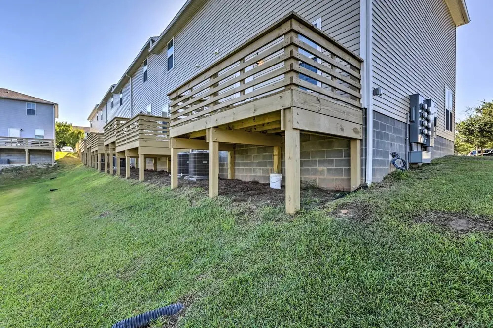 Ideally Located & Elegant Condo w/ Balcony!