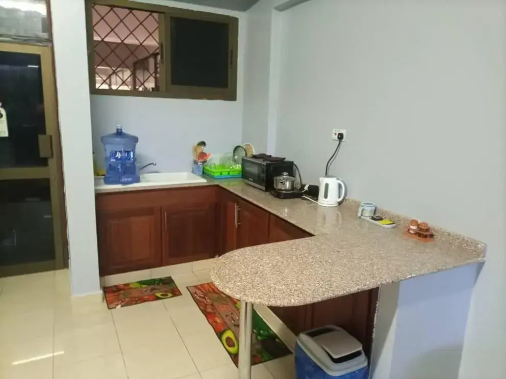 Queens Rentals - Studio Apartments - Village Walkway - Masaki - Dar es Salaam