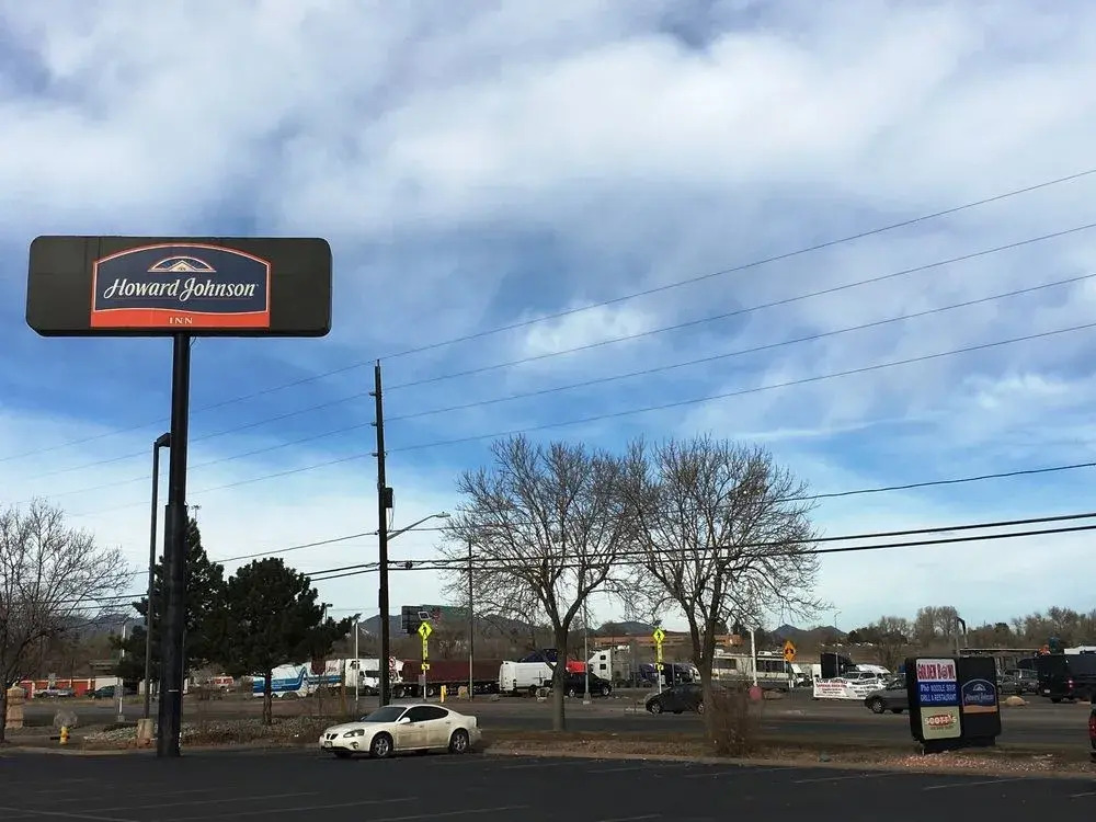 Howard Johnson Denver/West