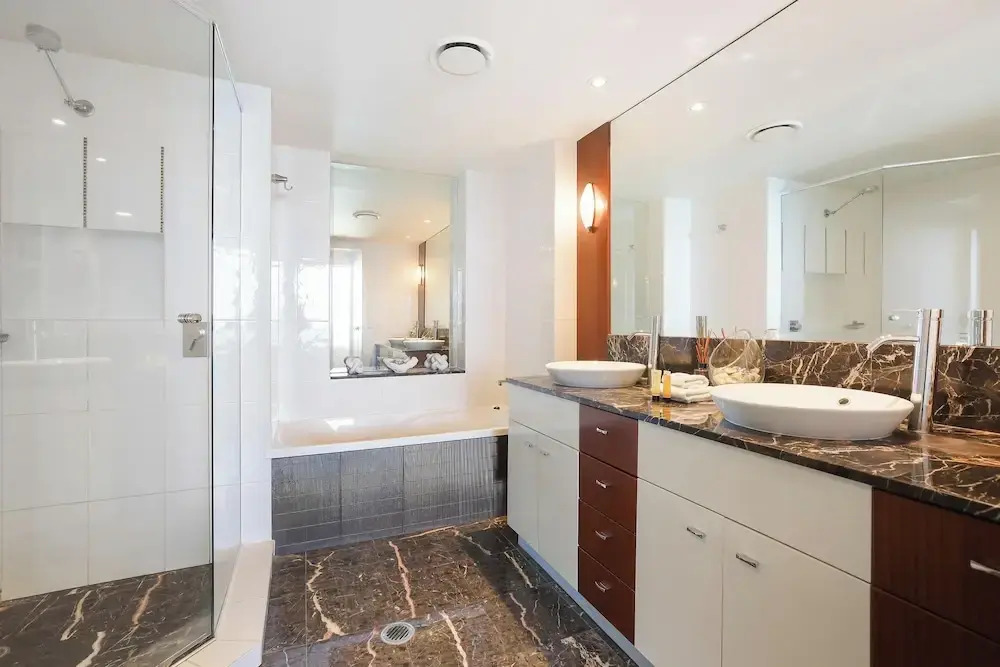 Ocean View Escape –33rd Floor– Chevron Renaissance