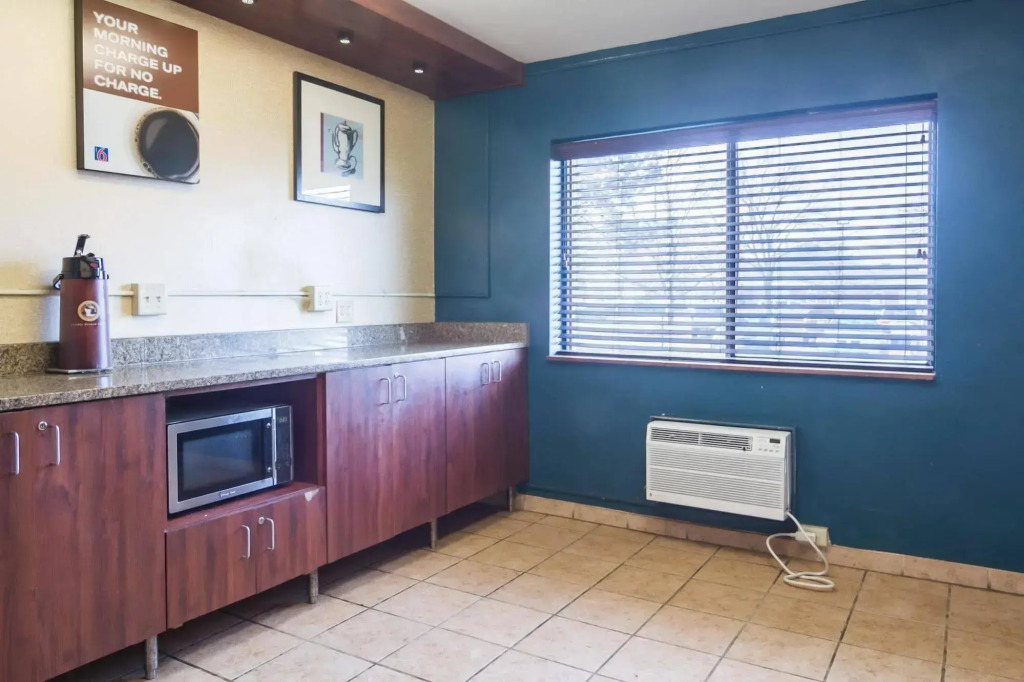 Motel 6-Madison, WI - East