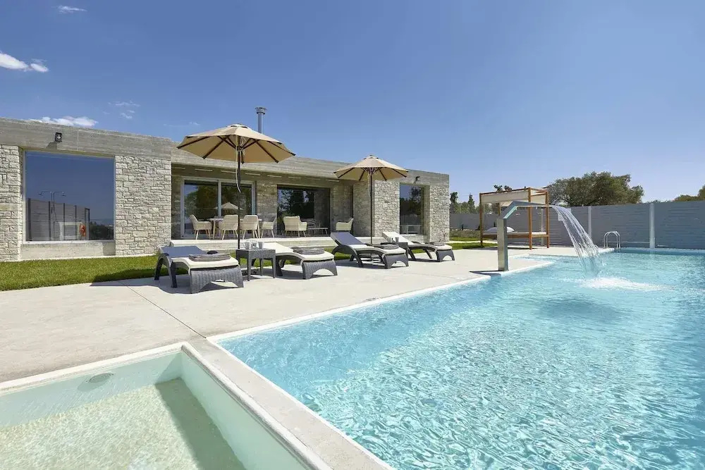 Kouros Villa