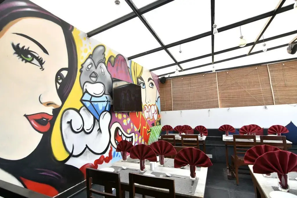 Aura hotel