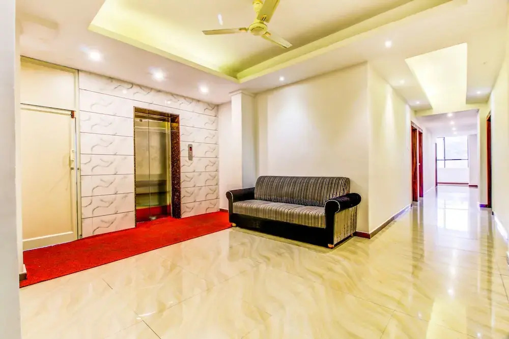 FabHotel Sai Arya