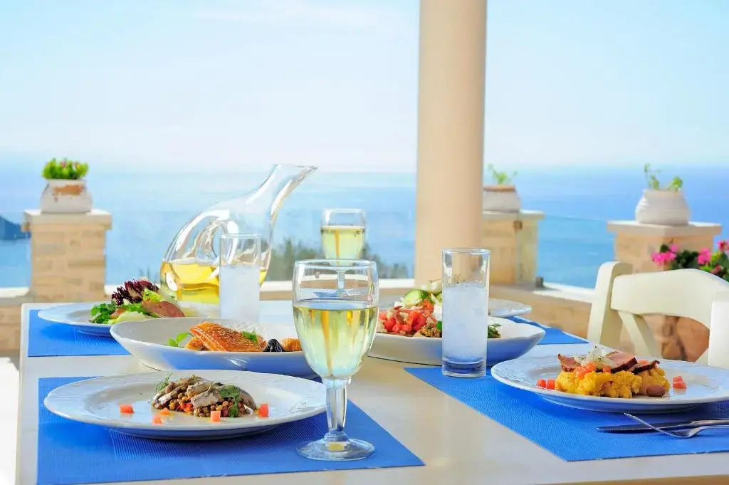 Stefanos Village Hotel
