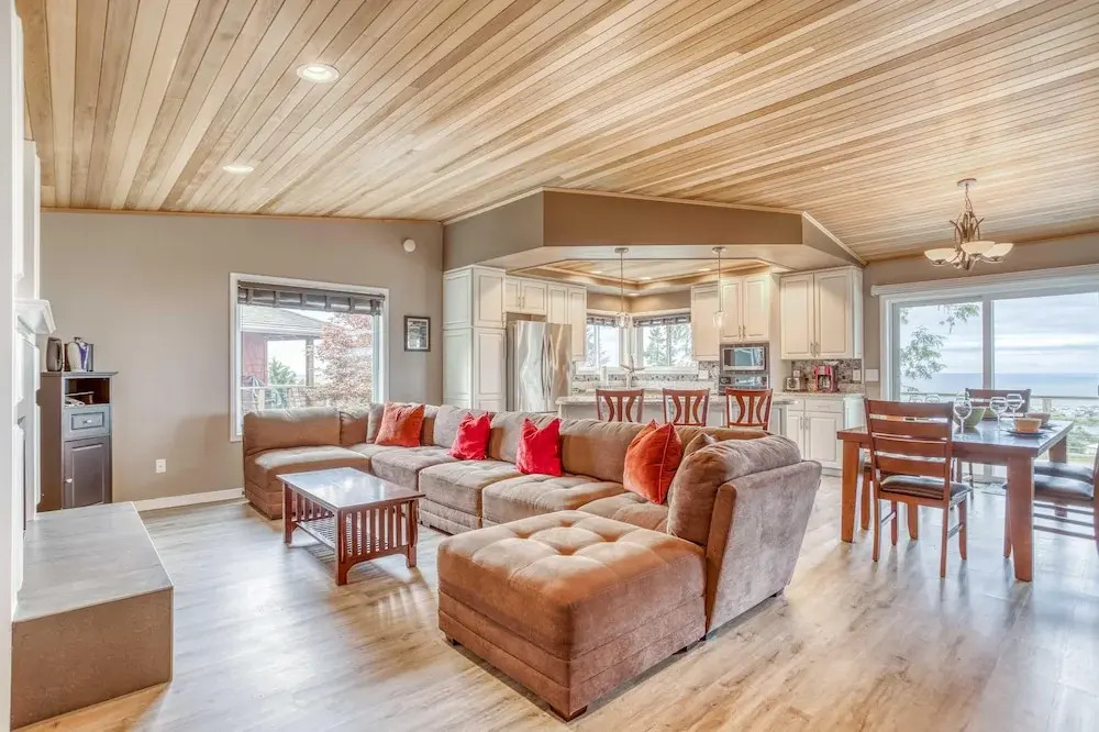 Pelican Villa - Meredith Lodging