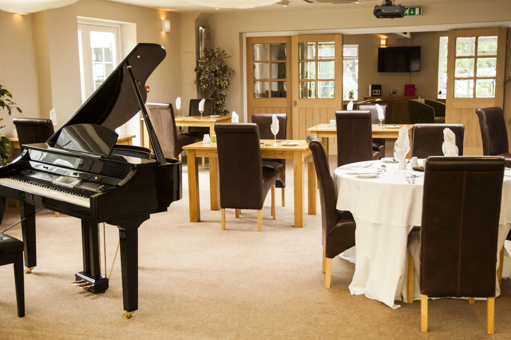 The Limes Country Lodge Hotel & Admiral Restaurant