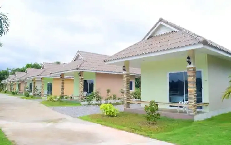 Khao Baisi View Resort (เขาบายศรี วิว รีสอร์ท)