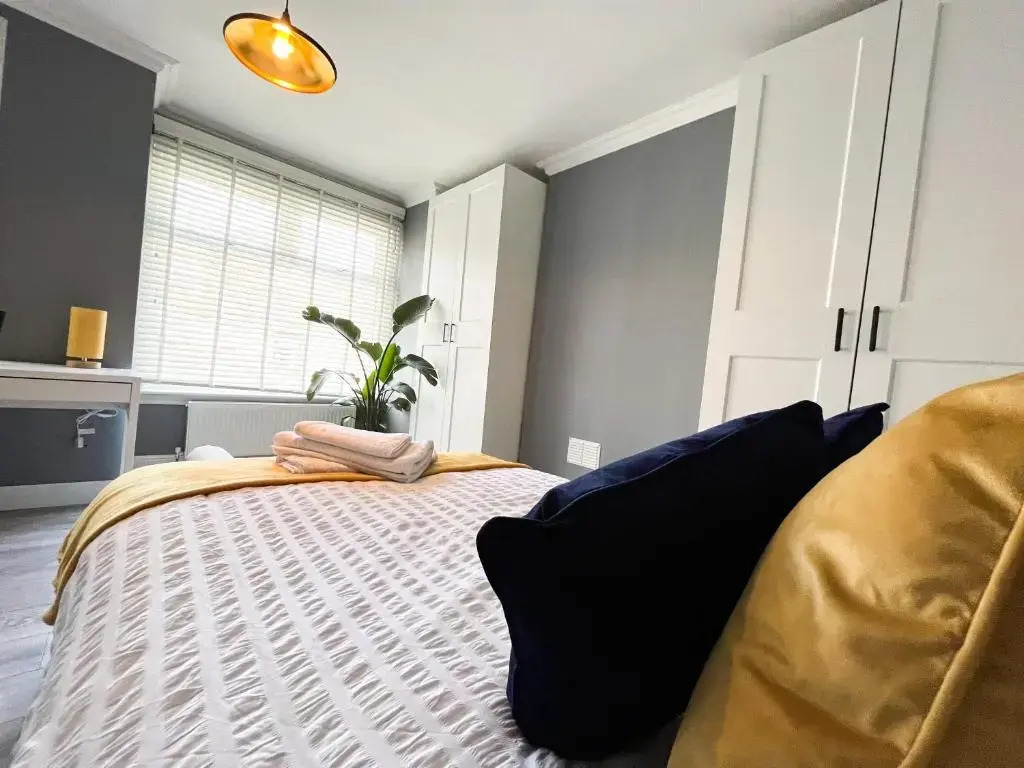 ***3 bedroom Home away from Home with BBQ grill***