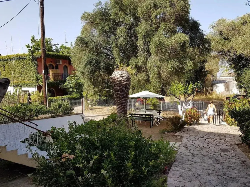 Laopetra Studios