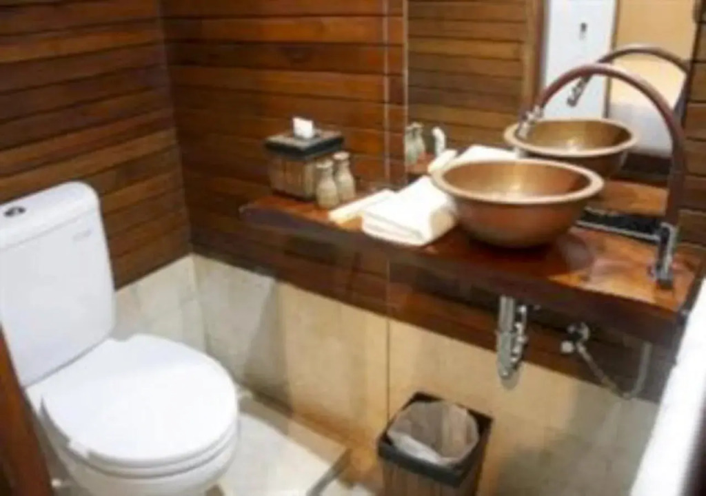 Flores Gallery Hotel