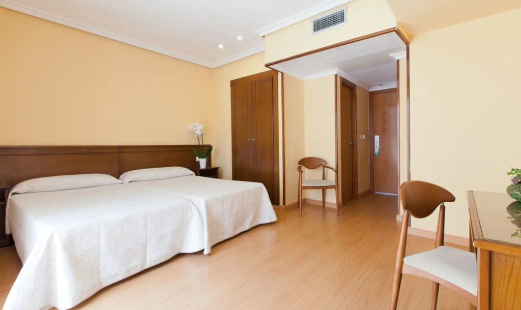 Hotel Carlos l