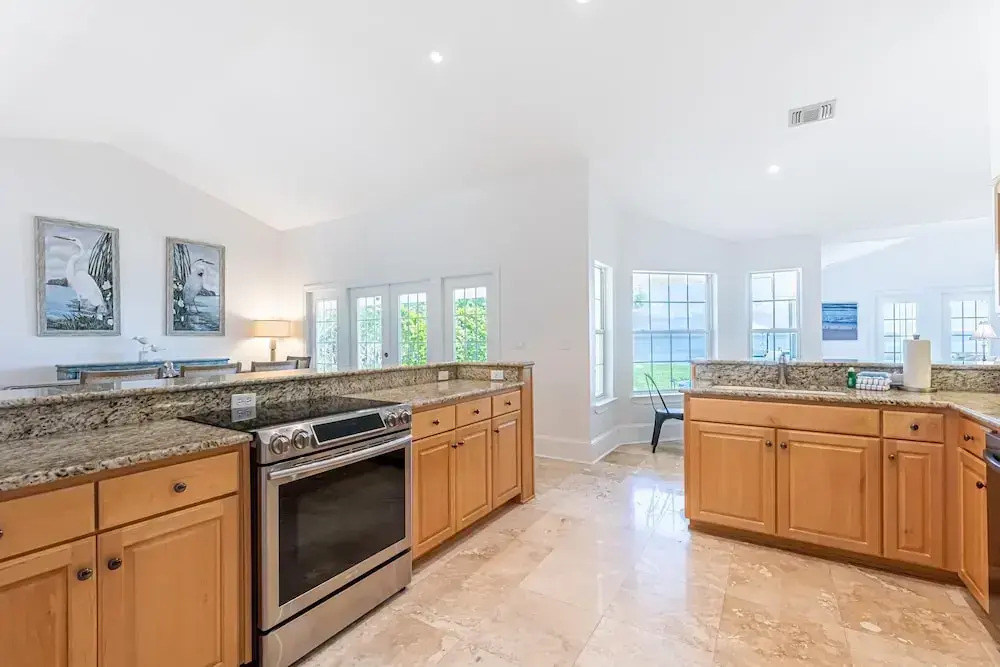Bayshore Breeze S 31 Bayshore Dr 4BR 2BA 9