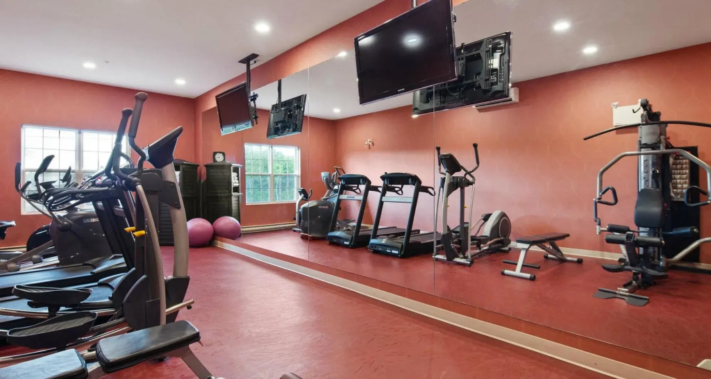 Best Western Plus Fredericton Hotel & Suites
