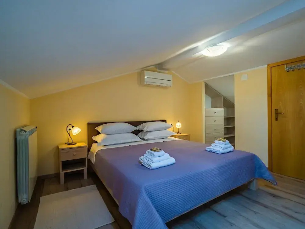 Peaceful Villa in Rakalj with Swimming Pool