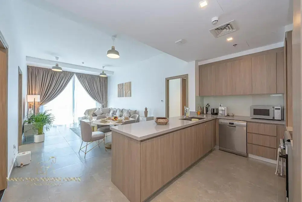 Marco Polo - Stunning 2 BR With Marina Views | Huge Pool & Gym