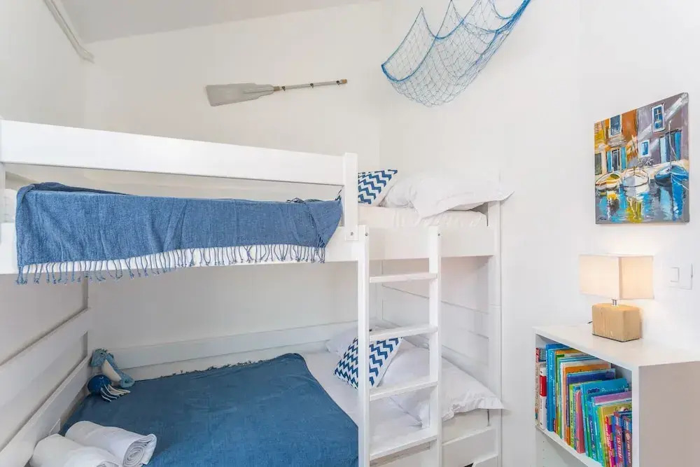 Bright 3-bedroom Apartment in Lovran