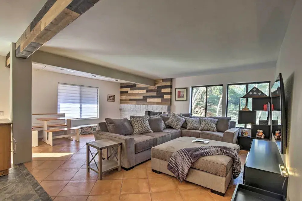 Spacious El Cajon Villa - 14 Mi to Downtown