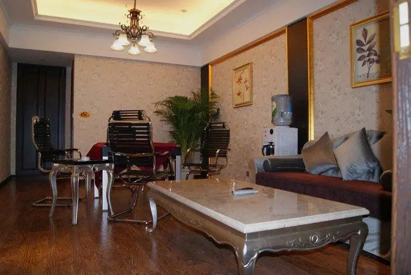 yilonganyun Hotel