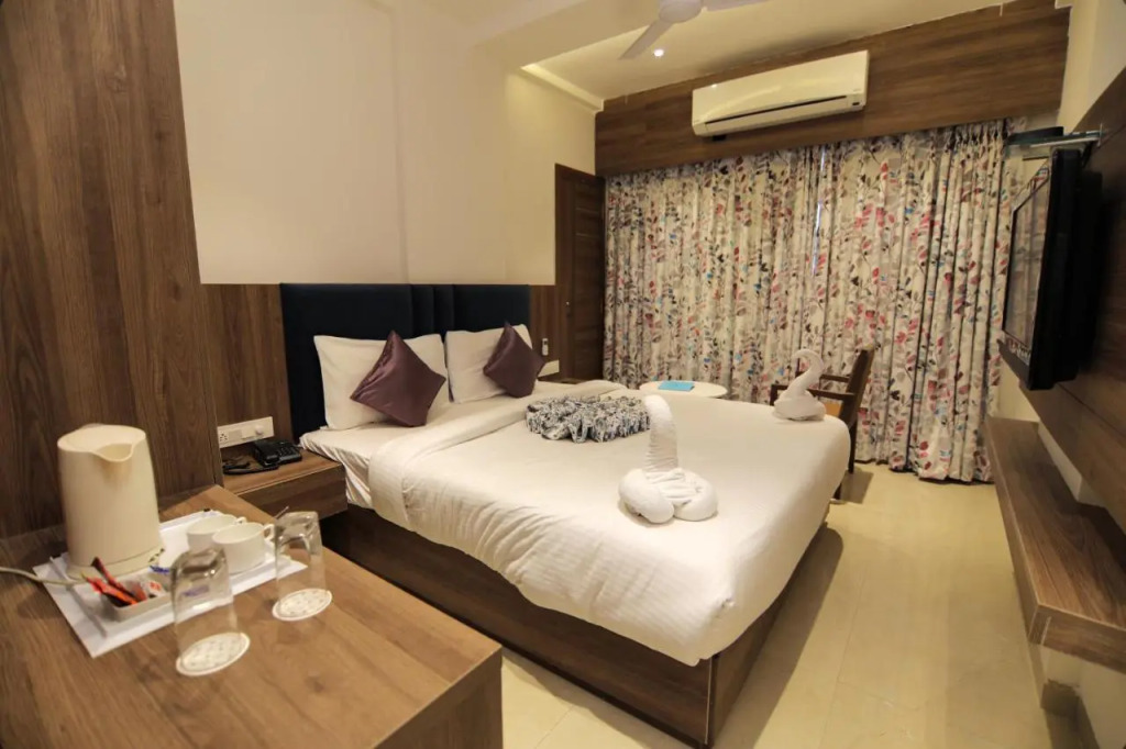 Mumbai House Express Udaipur