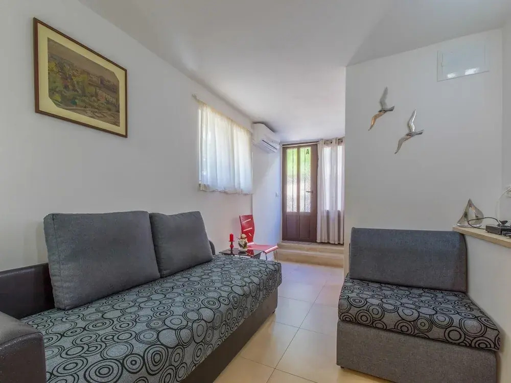 Apartments Hinic