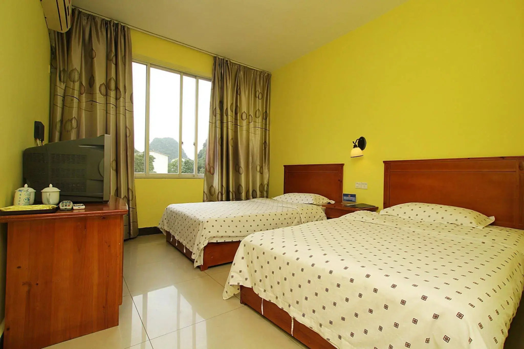 Yangshuo Travellers Land Youth Hostel