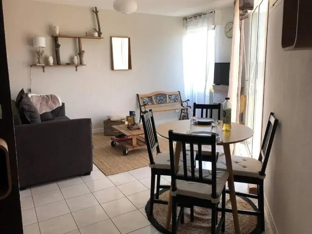 Cocon avec Balcon Proche Centre