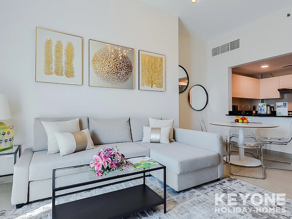 Sophisticated One Bedroom with full Marina View