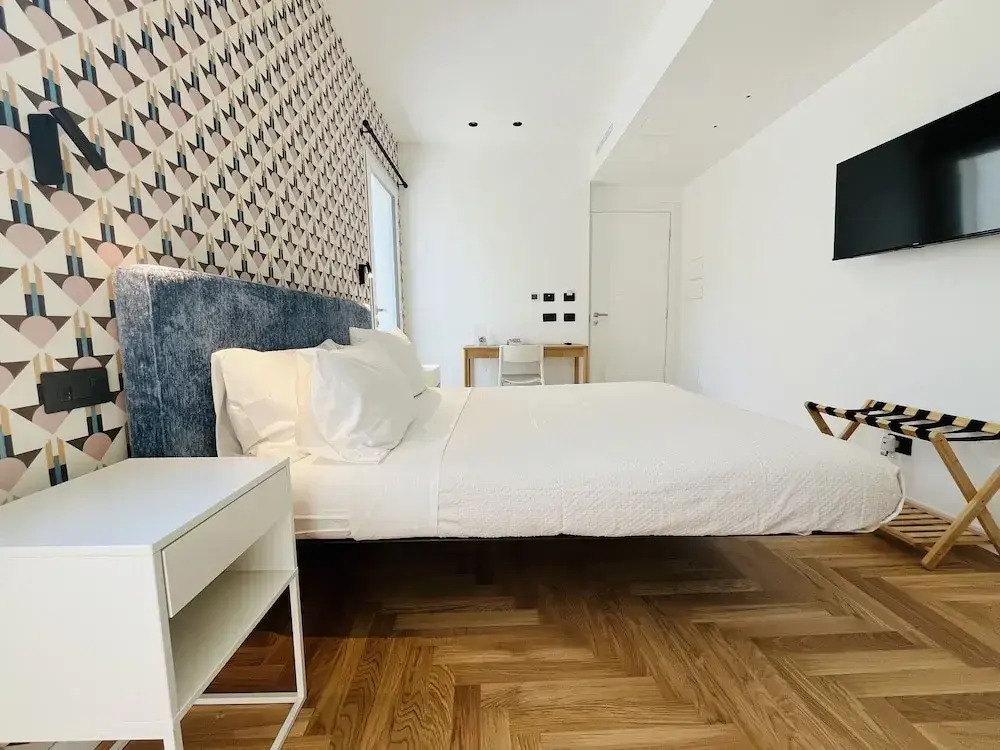 Marina Boutique Rooms