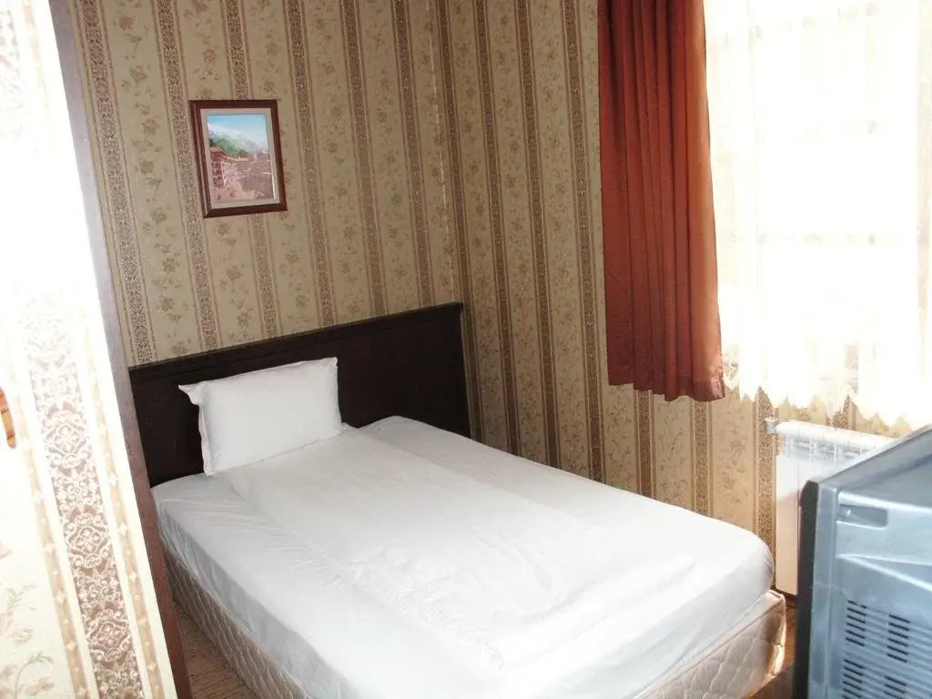 Hotel Izvora 2
