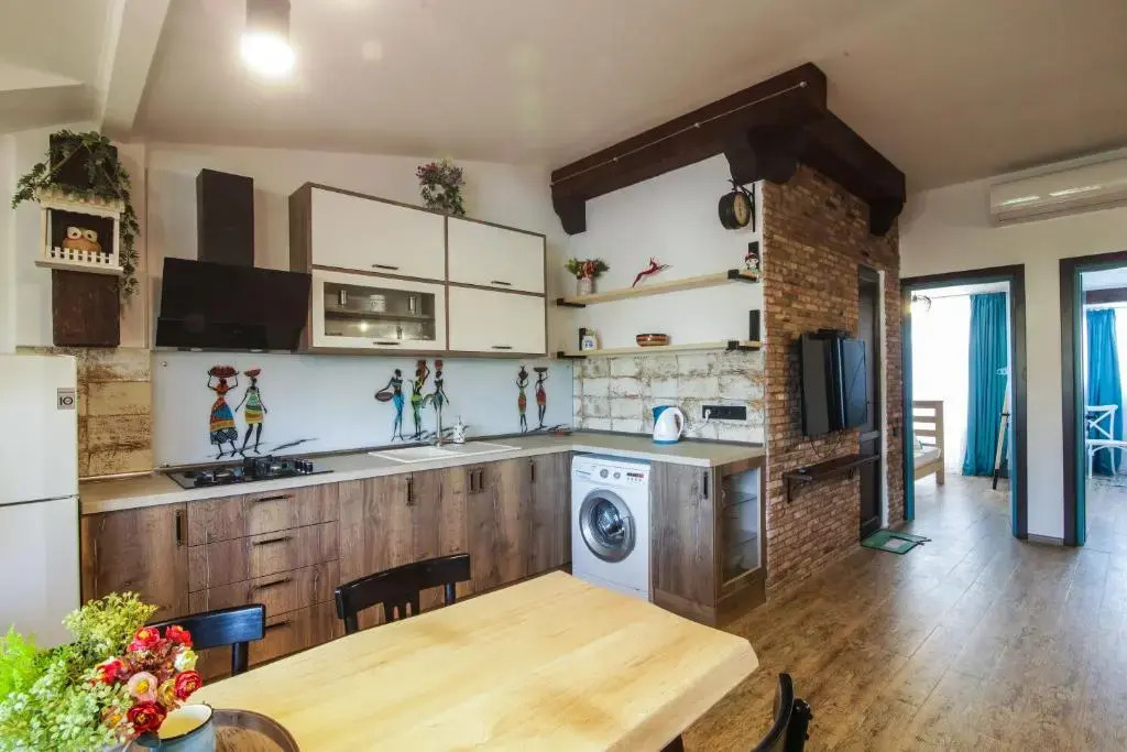A lovely 2-bedroom apartment in central Tbilisi