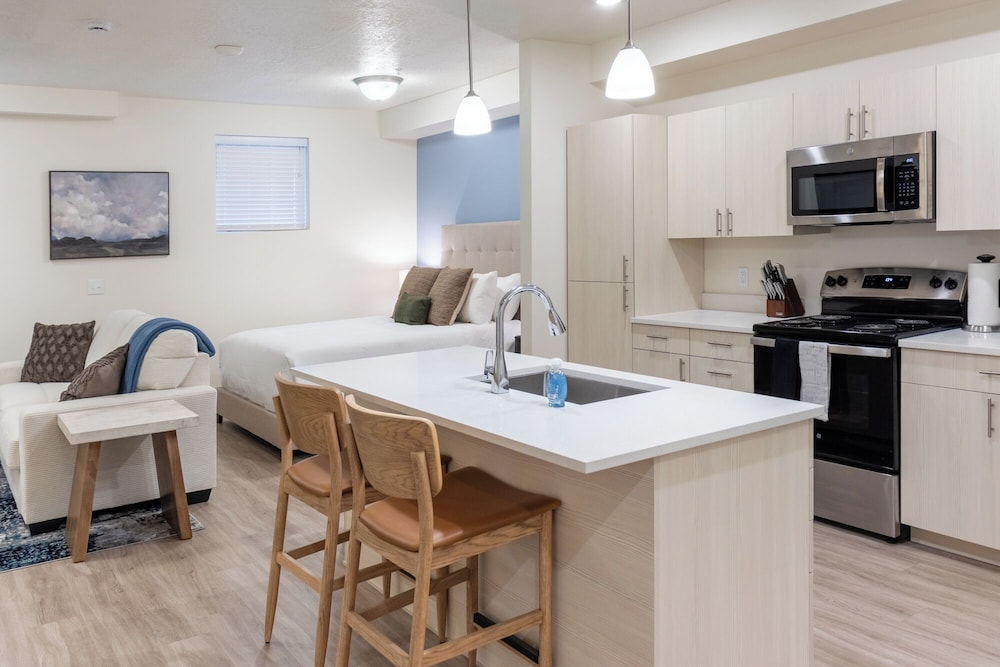 Landing Apartments Salt Lake City