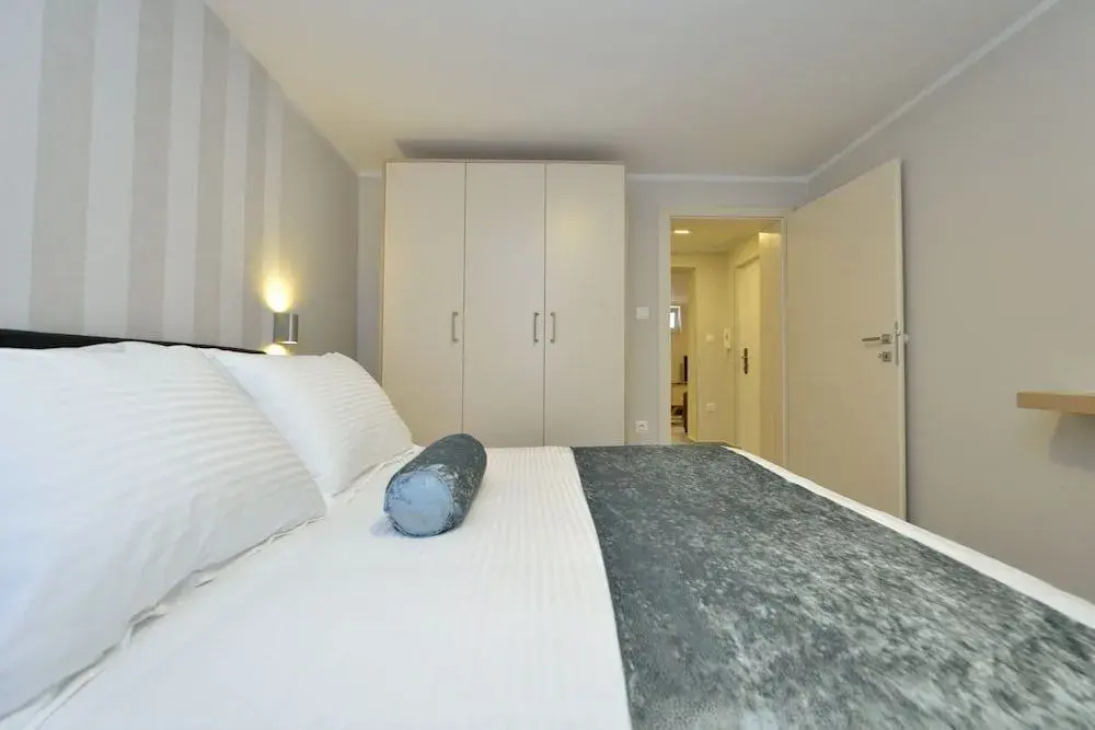 Apartment Karla Jedan