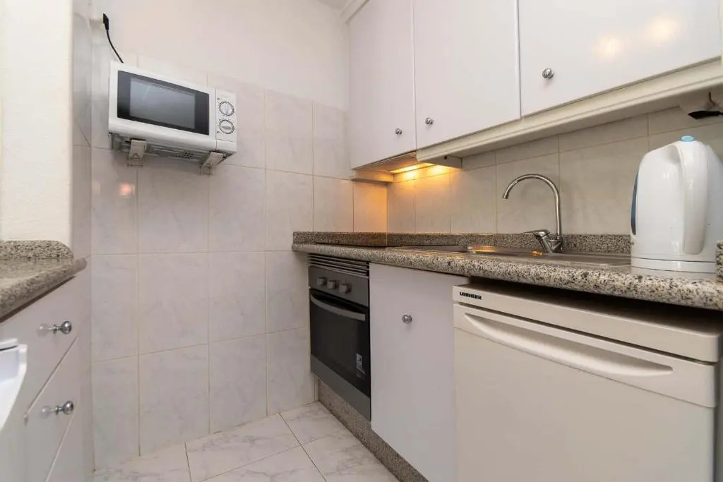 Altamira 60 - One Bed