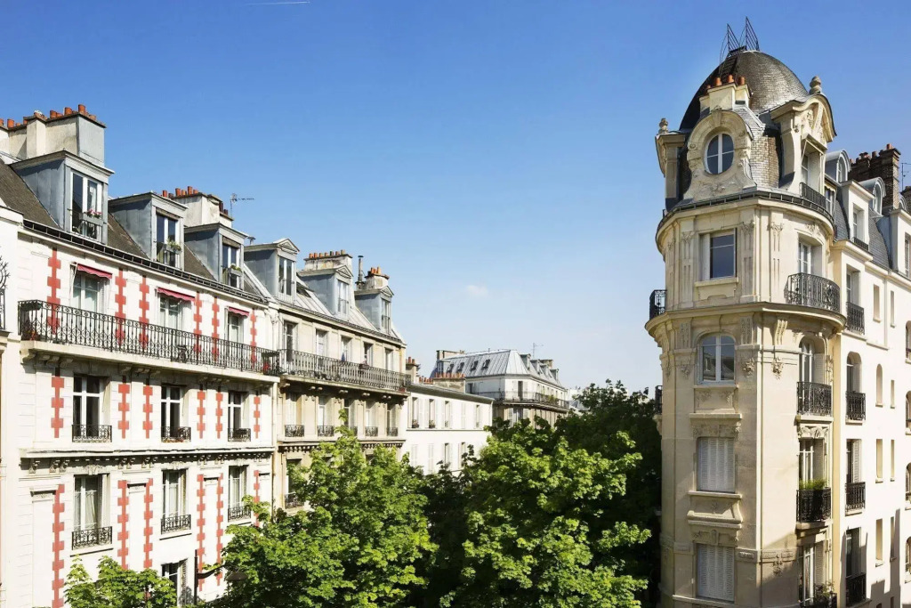 Hôtel Du Mont Dore Batignolles