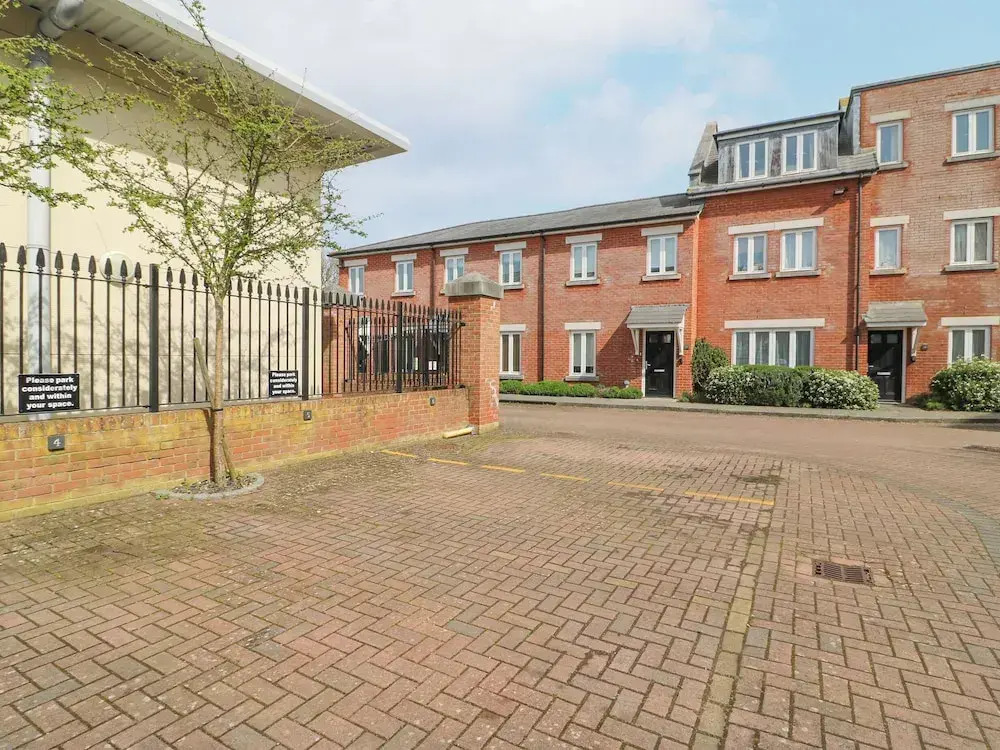 Admirals Quarter Apartment 4
