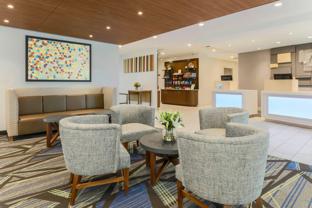 Holiday Inn Express & Suites Fort Worth Downtown by IHG