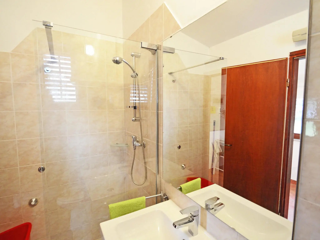 Holiday Home Aron by Interhome