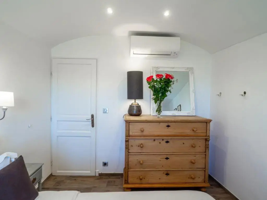 Charmant appartement spacieux pour 6P vue mer vieil Antibes